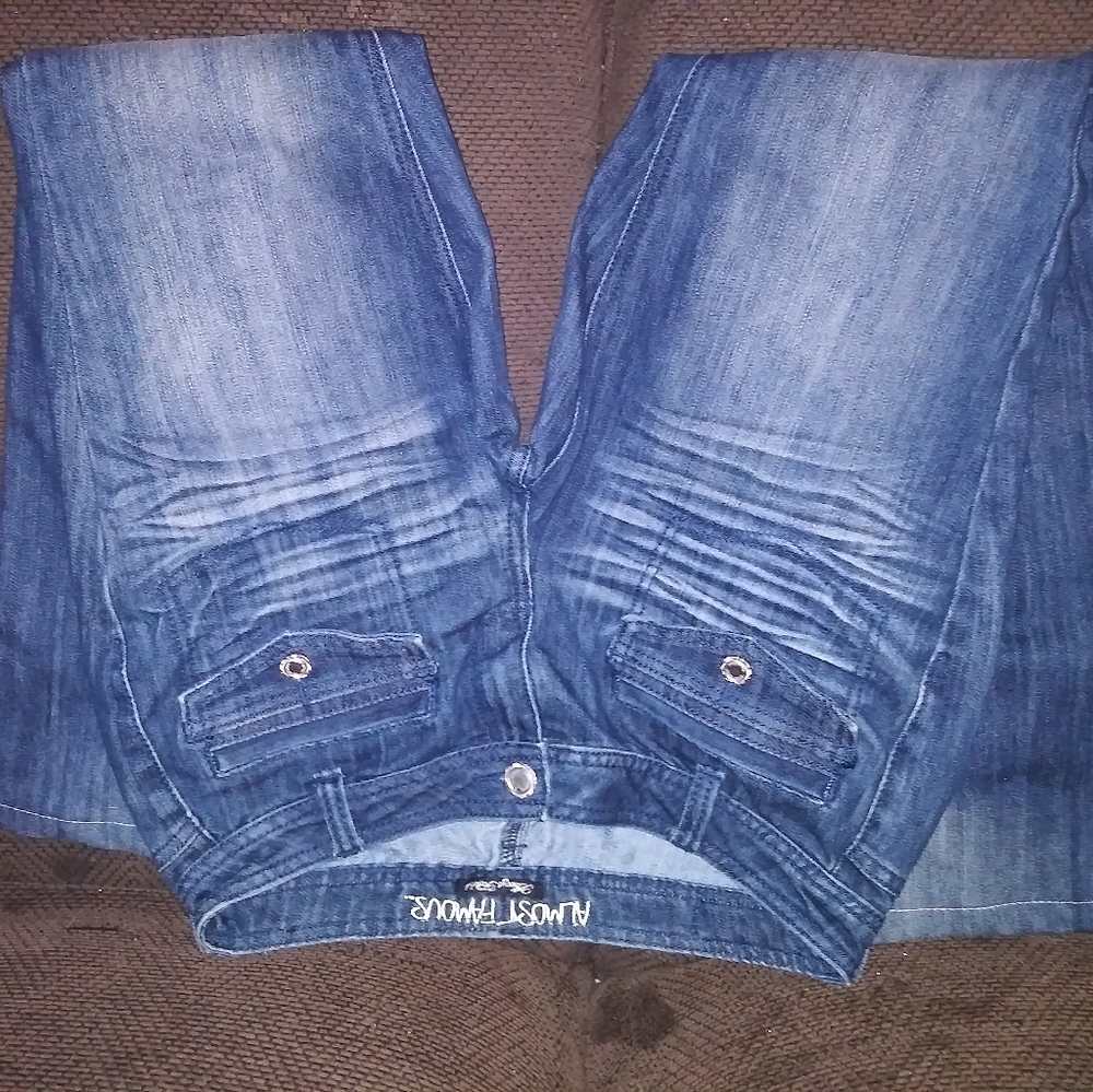 Jeans - Picture 2 of 3